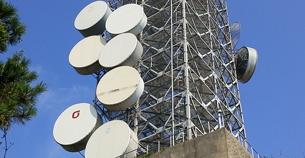 photo of a transmission tower, Universal Service